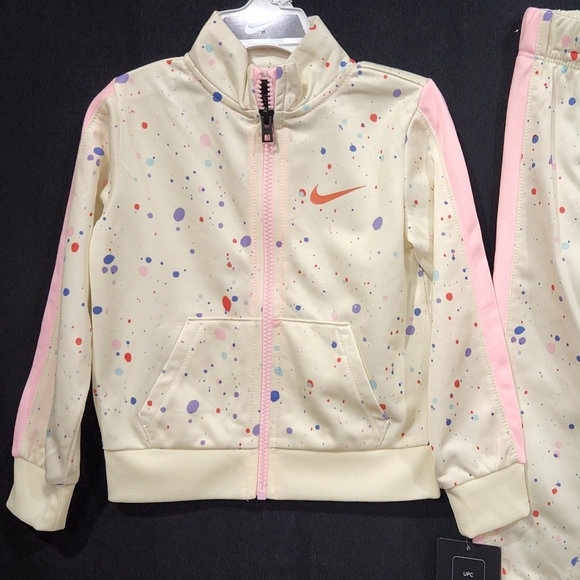 🆕️ Nike Track Suit - Picture 9 of 15